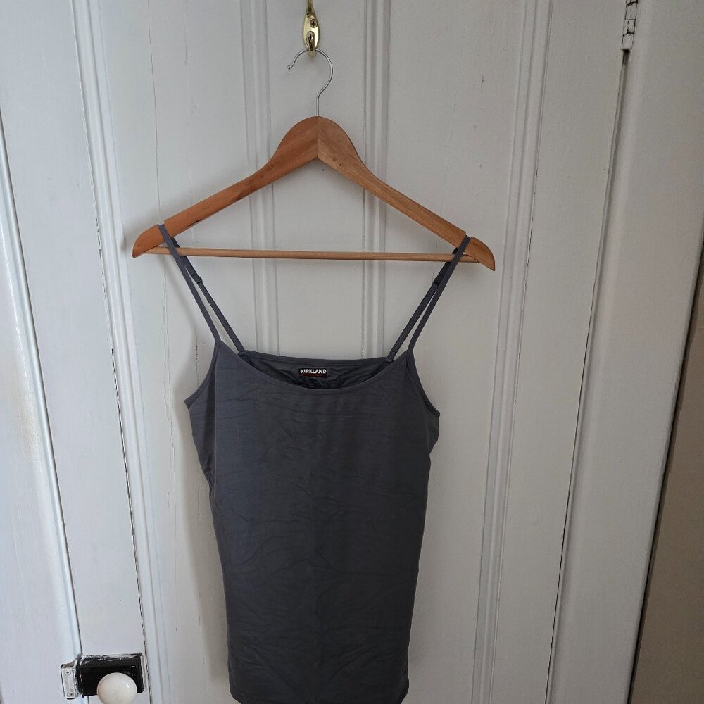 Kirkland Large Grey Camisole (17" PTP)